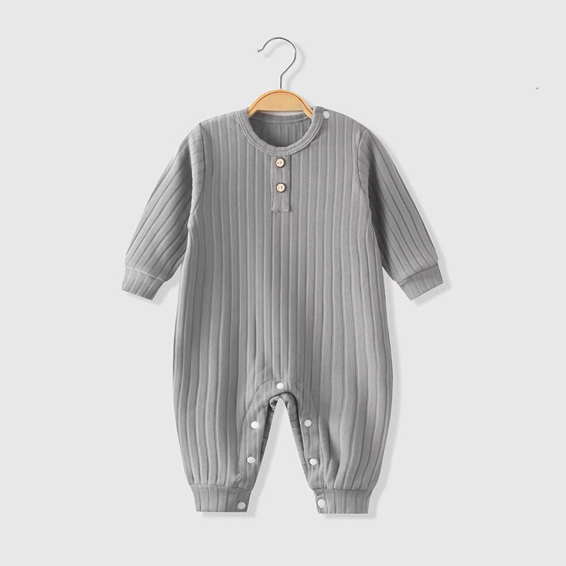 Newborn jumpsuit with A logo v - đánh giá và giá Baby Clothing Logo